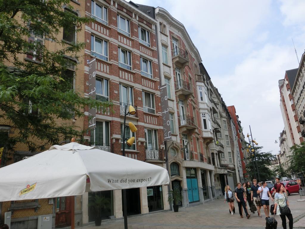 Hotel Aviation Saint-Gilles Exteriör bild