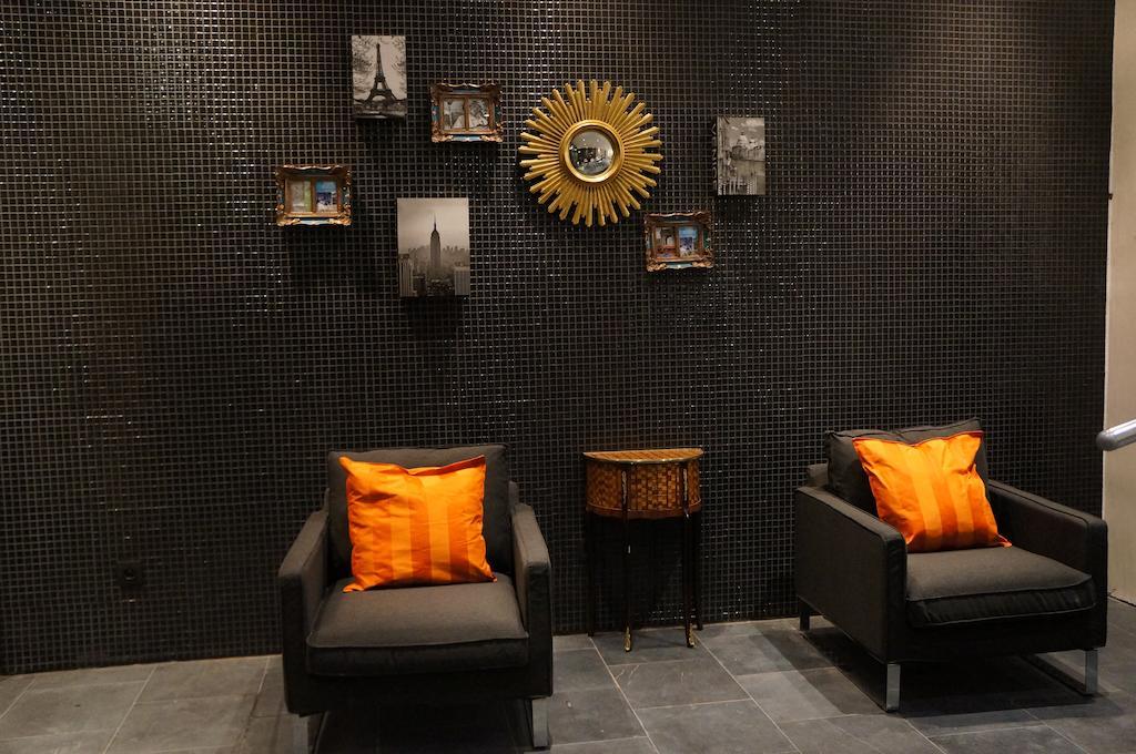 Hotel Aviation Saint-Gilles Rum bild